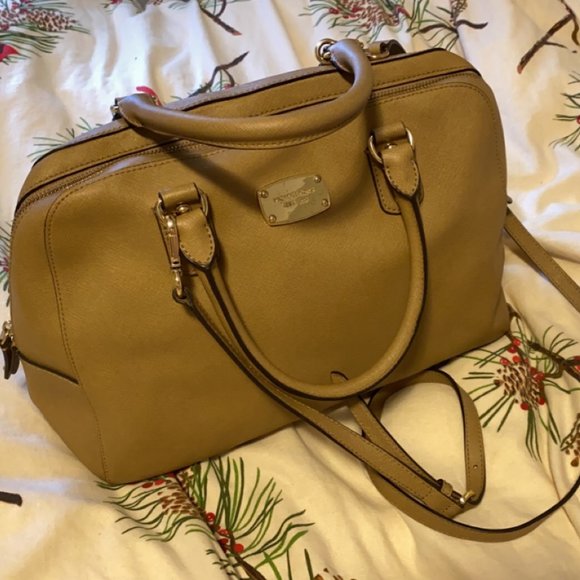 Michael Kors Satchel- Kaki - Large - Picture 2 of 11